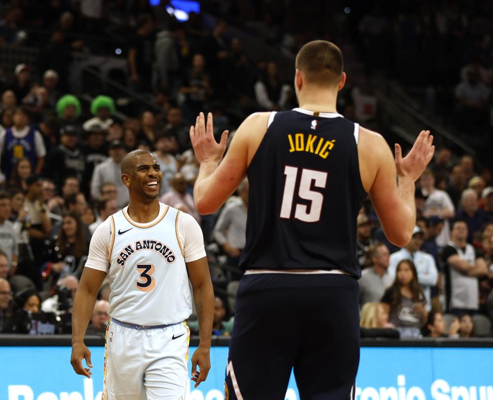 吸引了大批 吸引了大批