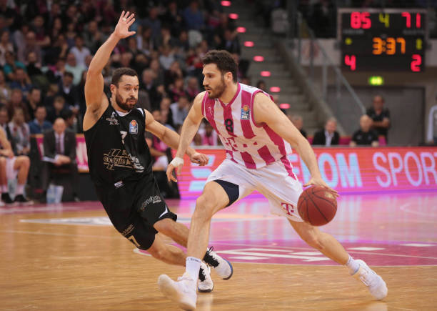 了坚实的基 了坚实的基