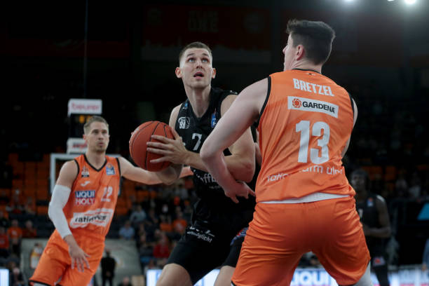 上的飞跃是 上的飞跃是